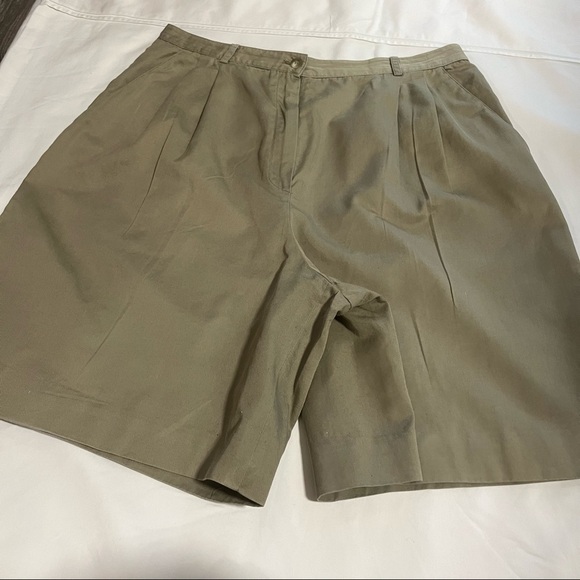 Liz Claiborne SZ 16 Tan Shorts Women - Picture 13 of 15